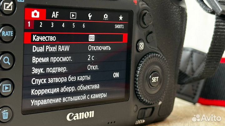 Зеркальный фотоаппарат canon 5D mark4