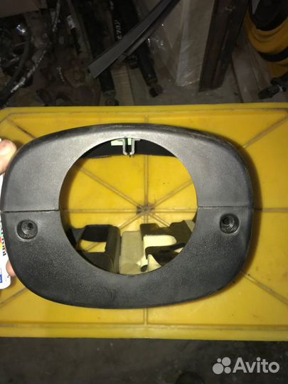 Кожух рулевой колонки Kia Ceed ED G4FC 2007