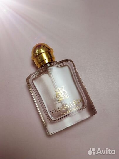 Духи женские. Trussardi, dkny