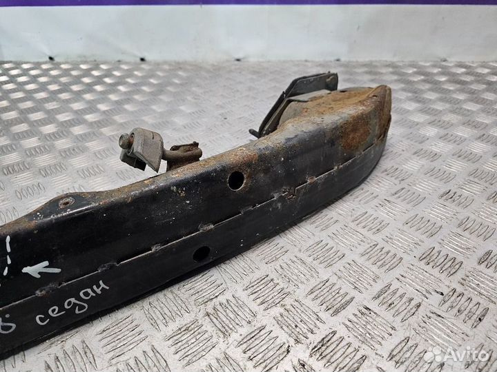 Усилитель бампера Mercedes-Benz C-Class W203