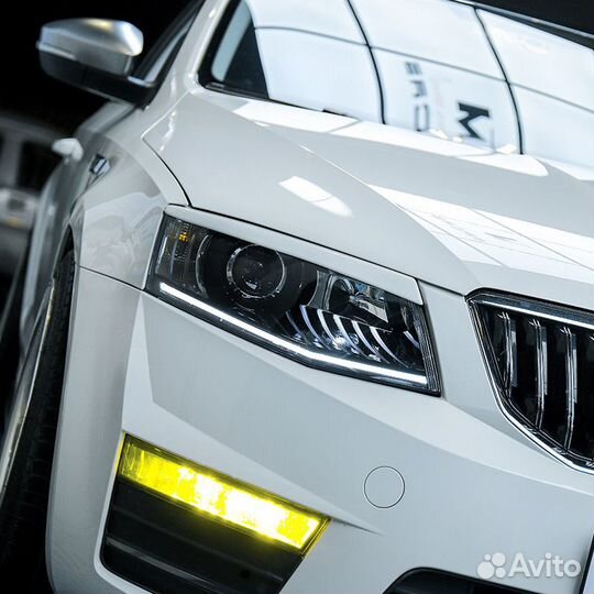 Комплект фар Skoda Octavia A7 vg20