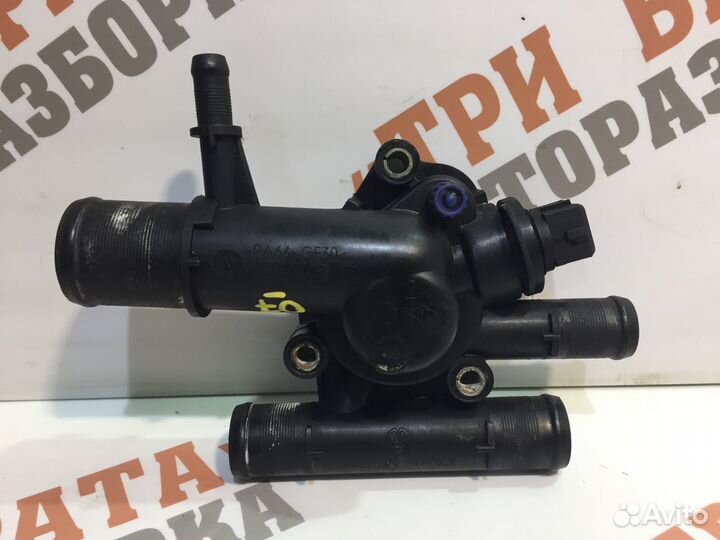 Рено Трафик Корпус термостата