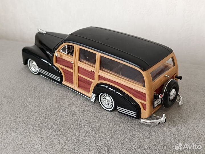 Коллекционная модель 1/24 Chevrolet fleetmaster