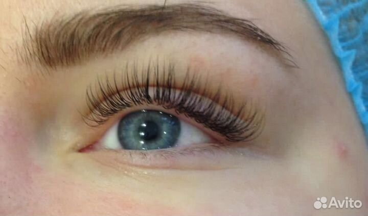 Модель на наращивание ресниц