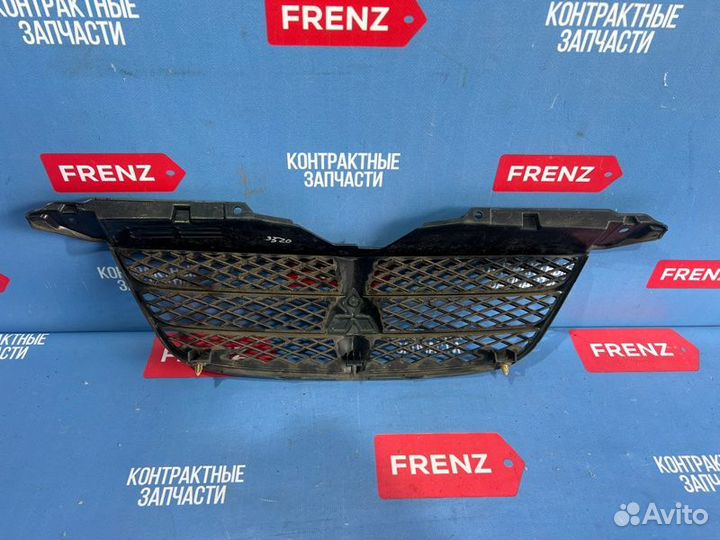 Решетка радиатора Mitsubishi Airtrek CU2W