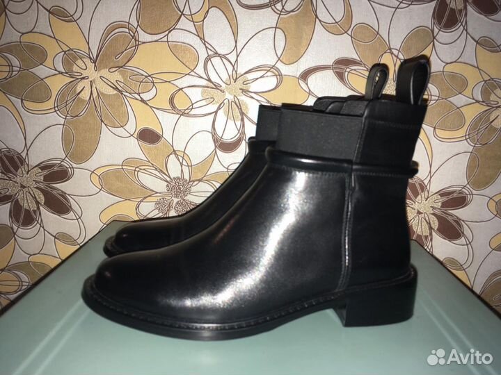 Ботинки женские