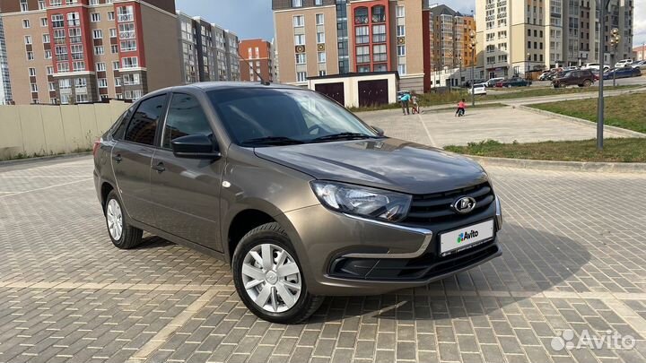 LADA Granta 1.6 МТ, 2019, 14 000 км