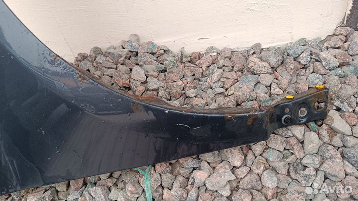 Продам крыло правое переднее Вольво xc60