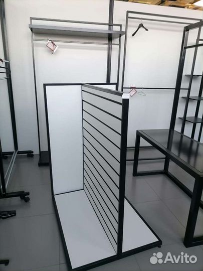 Стенд островной