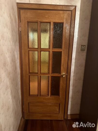 Дверь входная деревянная с коробкой