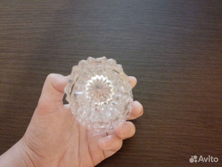 Хрустальный стакан