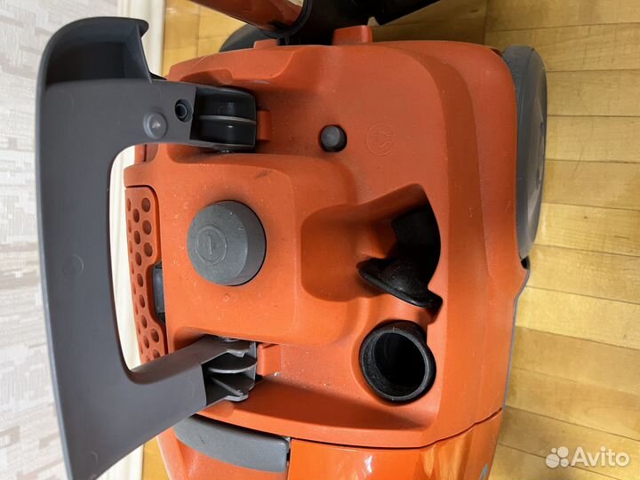 Пылесос мешковой Electrolux 1500 ватт