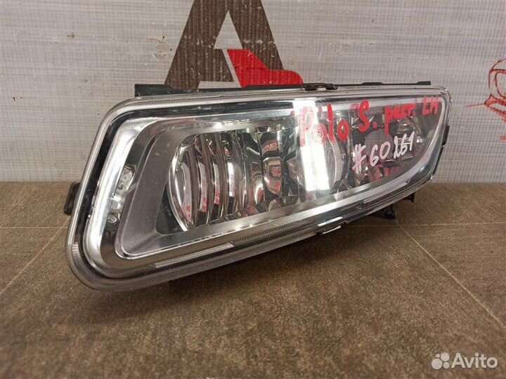 Фара противотуманная левая Volkswagen Polo