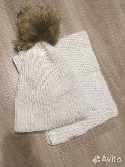 Шапка с шарфом