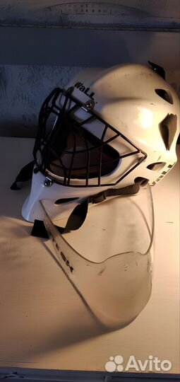 Шлем хоккейного вратаря