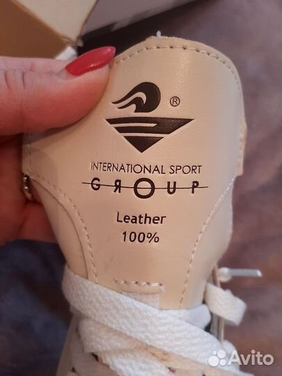 Коньки фигурные женские 38 размер натуральная кожа