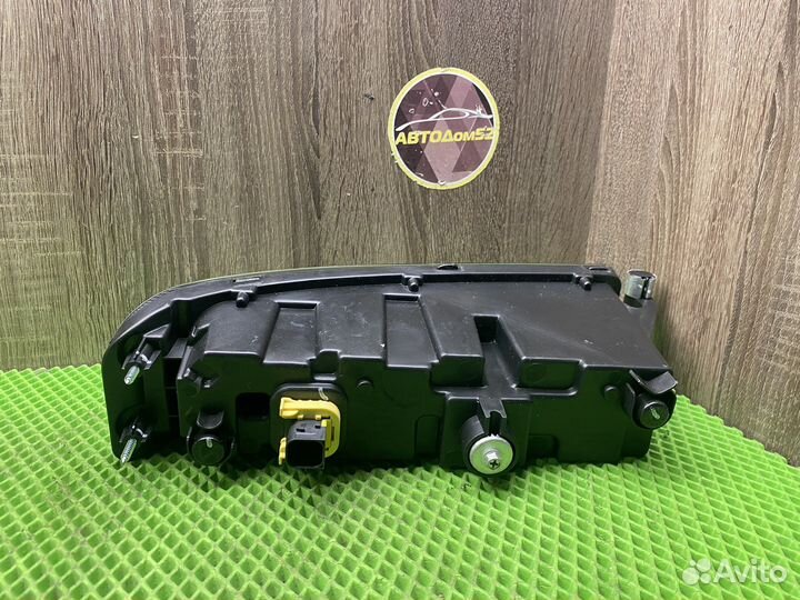 Фара противотуманная правая птф LED Sitrak C7H T5G