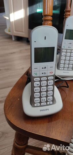 Телефон philips