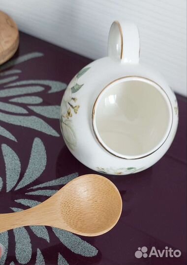 Соусник с деревянной ложкой