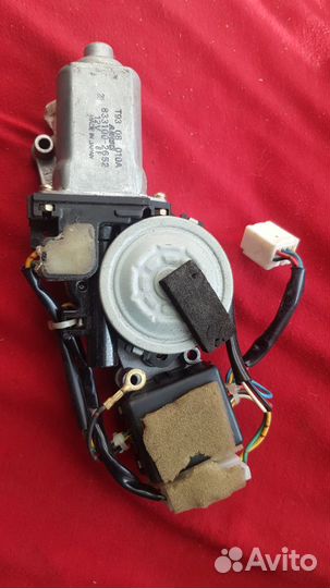 Мотор привода люка крыши mazda 6 gg