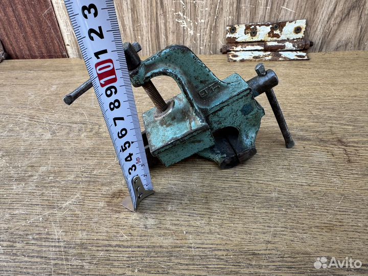 Тиски слесарные маленькие чиз СССР зеленые