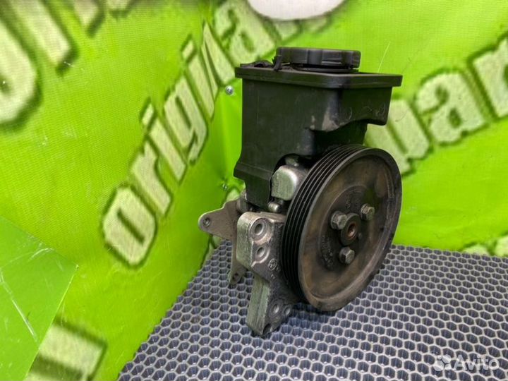 Насос гур Bmw 5-Series E39 touring M57D25 2002