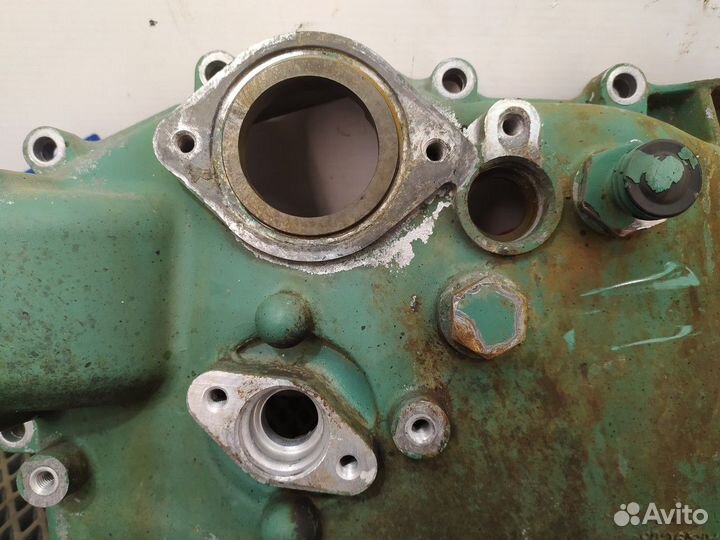 Крышка масляного радиатора