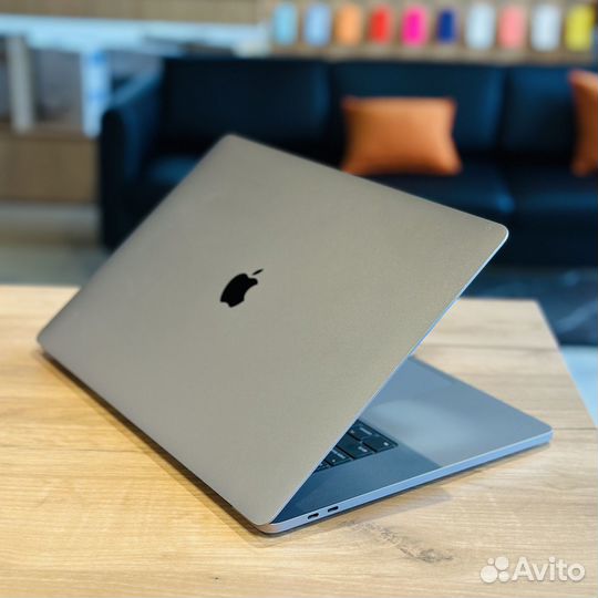 Apple MacBook Pro 16