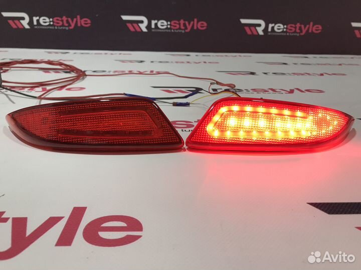 Катафоты Toyota Corolla Fielder 161 с 2015 Красные