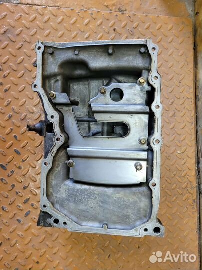 Поддон Mazda 3,6 двигатель LF17, 2л бензин