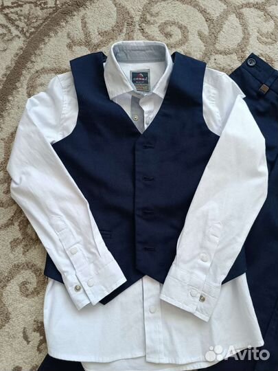 Школьный костюм +рубашка для мальчика 128р
