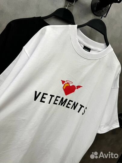 Футболка Vetements - Heart