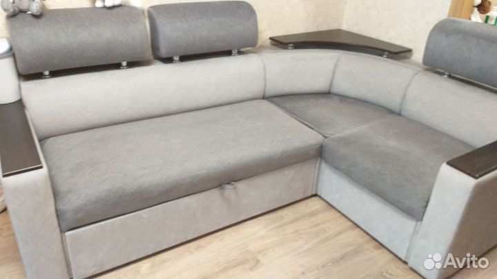 Угловой диван