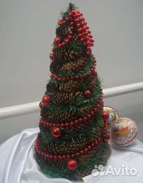 Ёлки из шишек