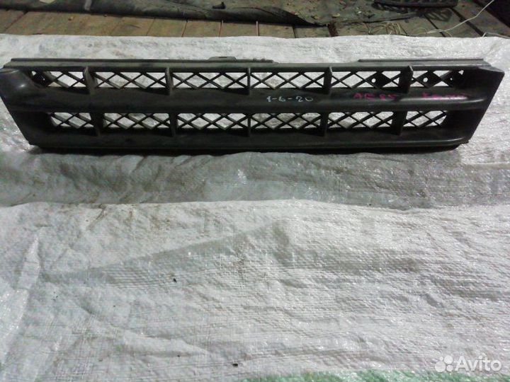 Решетка радиатора передняя Toyota Carib