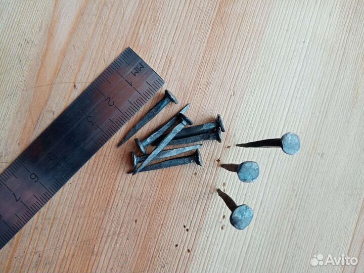 Гвозди кованые