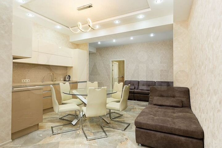 3-к. квартира, 82 м², 12/19 эт.