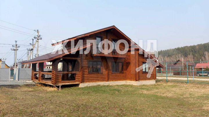 Коттедж 156,9 м² на участке 8,5 сот.