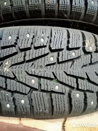 Nokian Tyres Nordman 7 SUV 215/70 R16