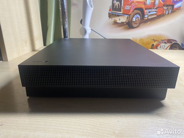 Приставка xbox one x1tb