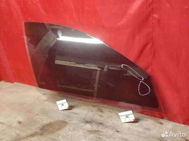 Стекло передней правой двери BMW G11 G12 двойное