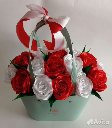 Букет из атласных лент