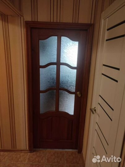 Межкомнатные двери бу с коробкой из ели