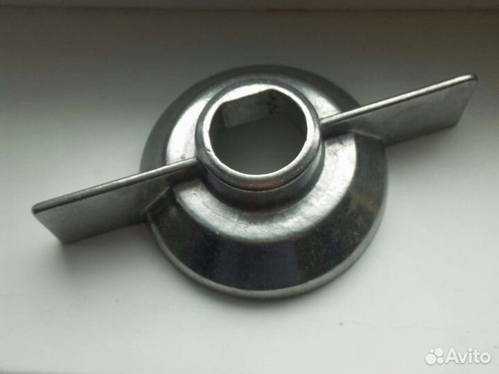 Сбрасыватель + болт моп для овощерезок укм Пермь