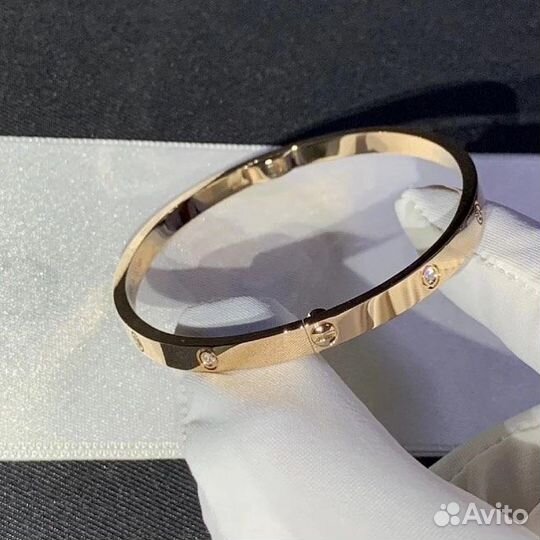 Cartier Браслет love, желтое золото, 0.96 ct