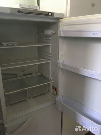 Холодильник бу Indesit