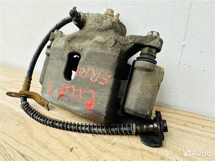 Суппорт тормозной передний правый Kia Ceed 2 JD