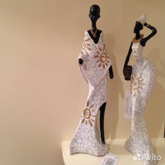 Стильные статуэтки из каталога