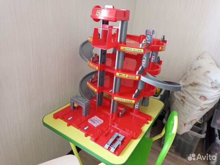 Парковка полесье