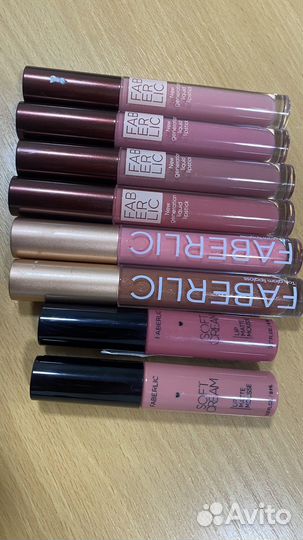 Блеск для губ и жидкая помада